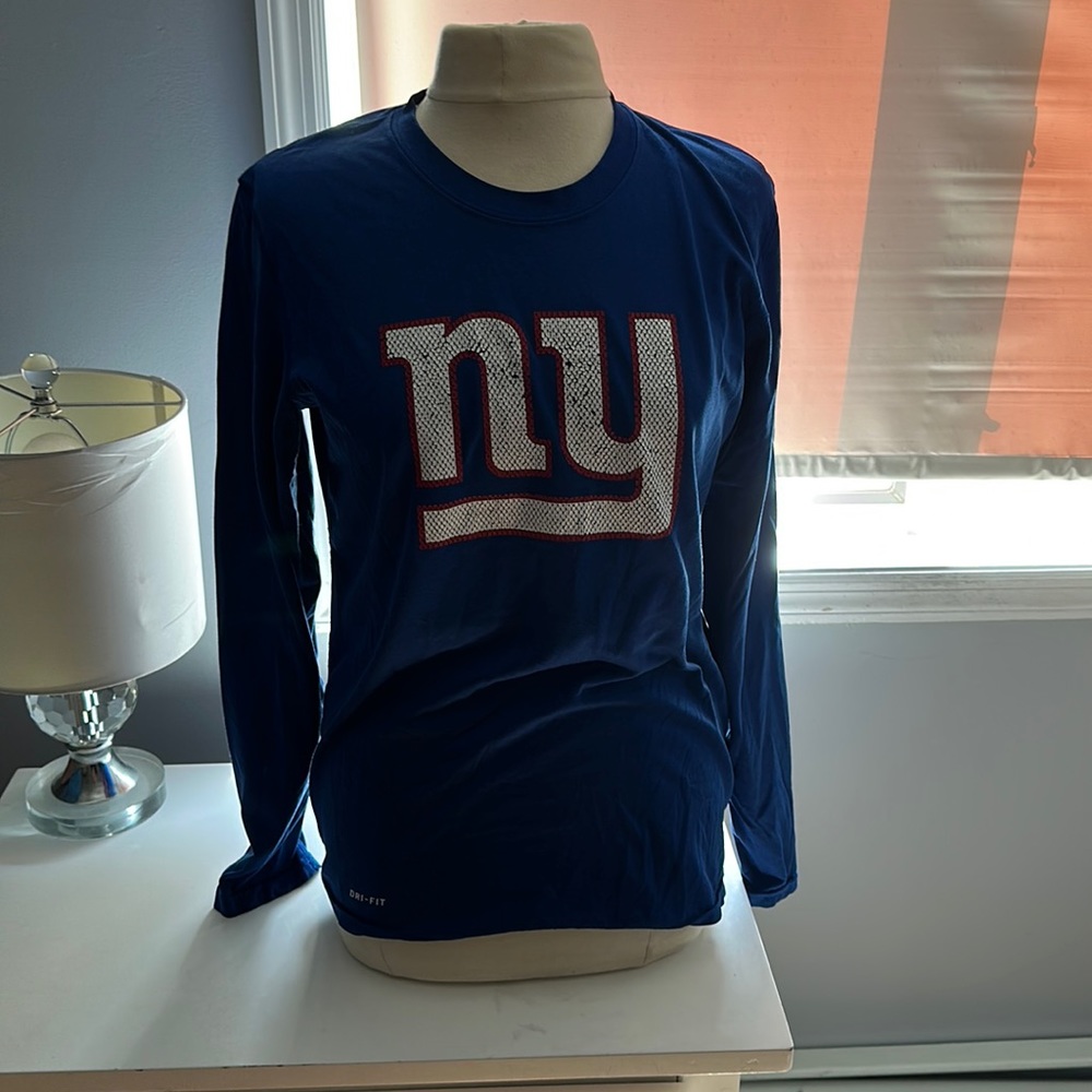 🍄 Nike dri fit Giants long sleeve shirt size small